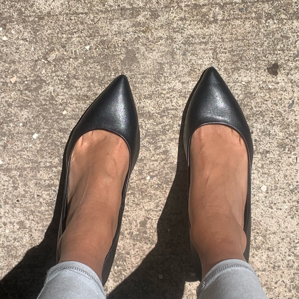 Black basic pumps - Picture 3 of 5
